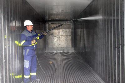 Phí vệ sinh container bao nhiêu tiền?