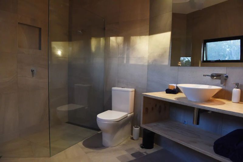 Nhà container 2 tầng siêu ngầu tại Úc - Ảnh 4