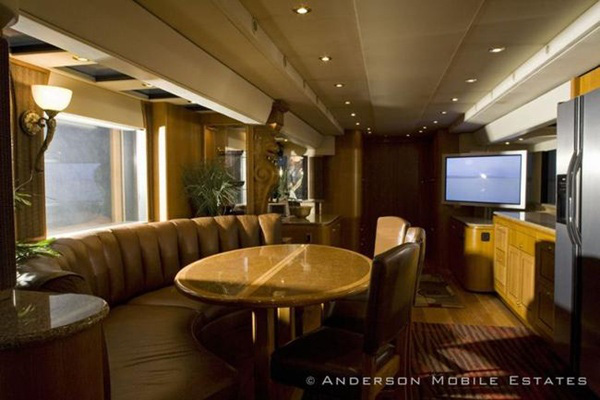chiêm ngưỡng những ngôi nhà container di động của sao Hollywood