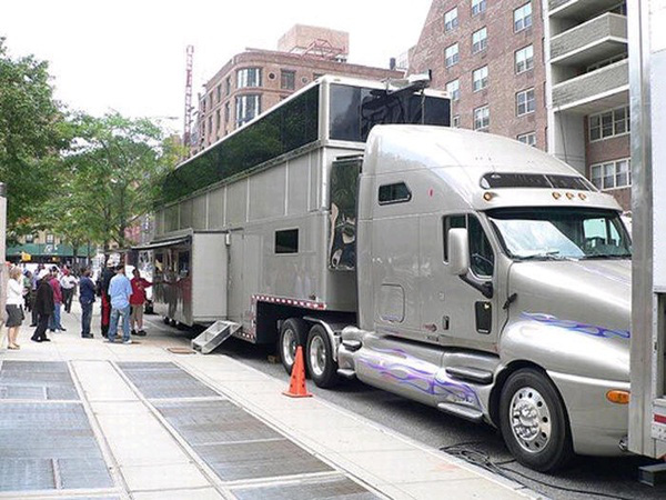 chiêm ngưỡng những ngôi nhà container di động của sao Hollywood